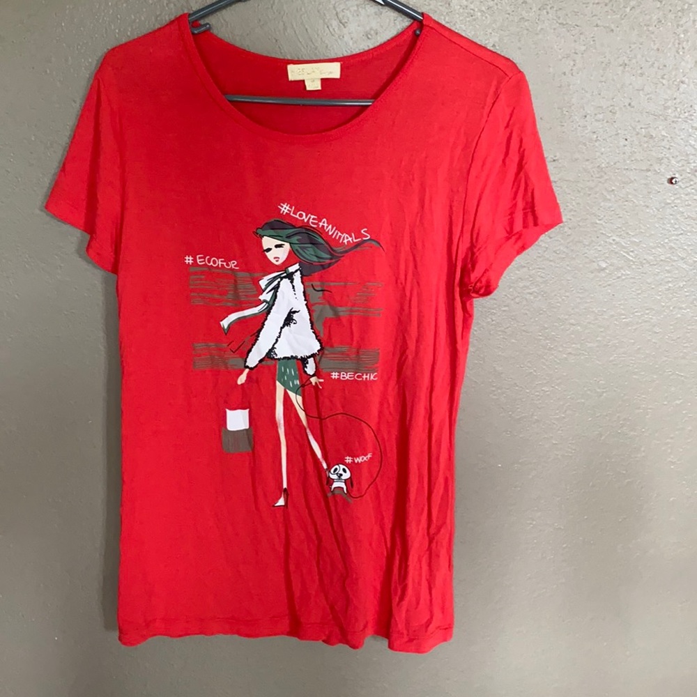 Women T-Shirt.  👜 3/$20